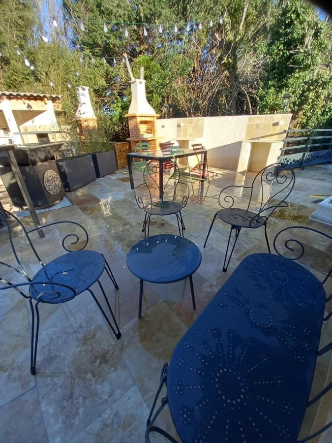 Le Gite De Fa Nny Moulin De Tartay En Avignone Esterno foto